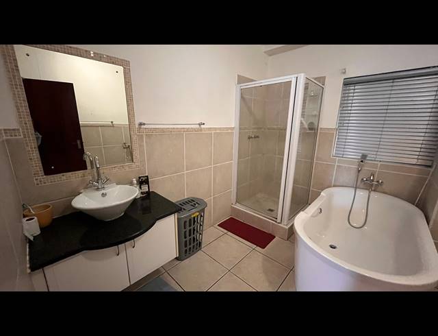 2 bed property to rent in MORNINGSIDE